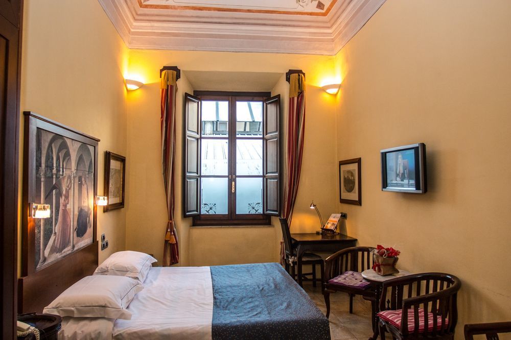 Hotel Vogue 4*