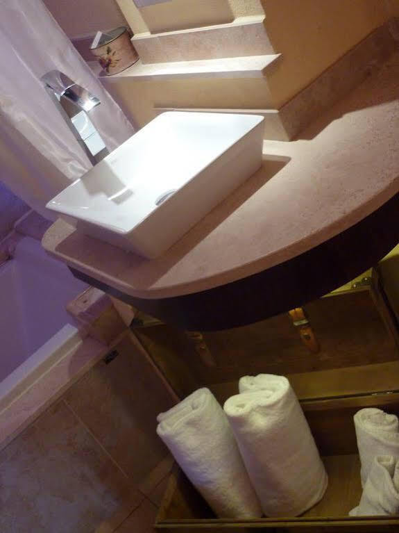 Hotel Vogue 4*